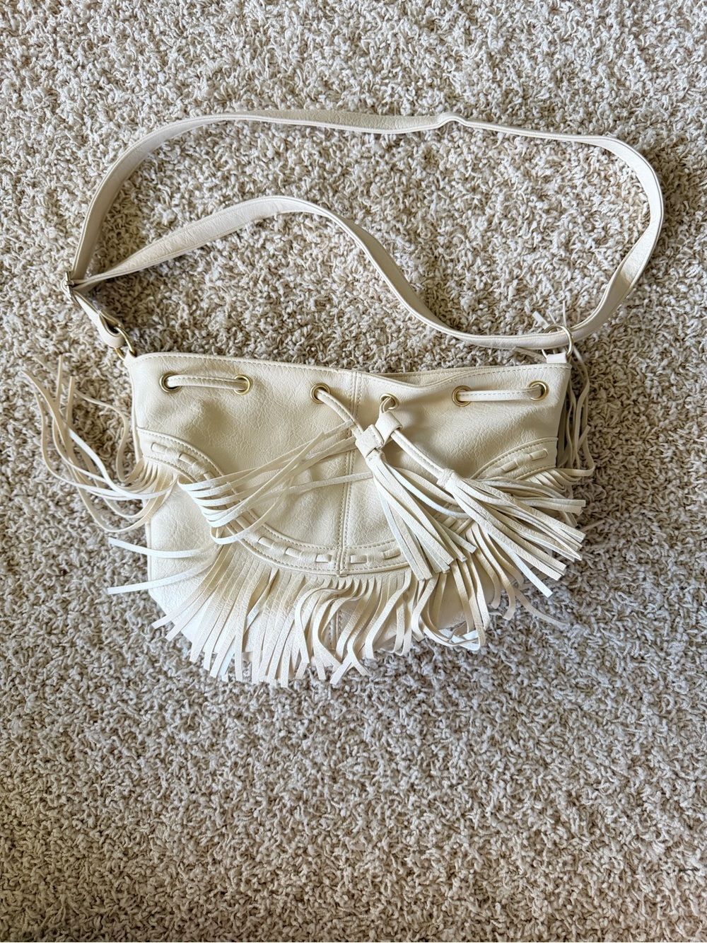 Fringed Cream Shoulder Bag with Tassel Detail